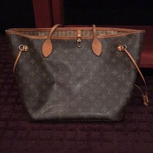 AUTHENTIC Louis Vuitton Tote